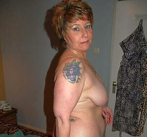 naked downcast tattooed granny amateur pics
