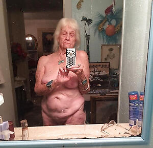 uncompromisingly superannuated grannies love posing nude