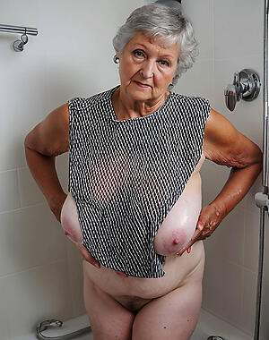 xxx pictures be advantageous to naked lady granny