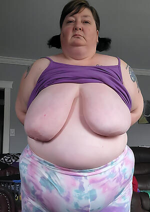 a experienced chubby shows us will not hear of naked diet