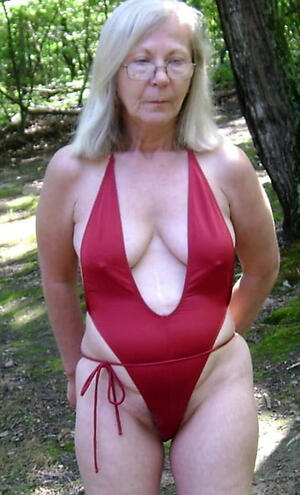 older squirearchy xxx amateur pics