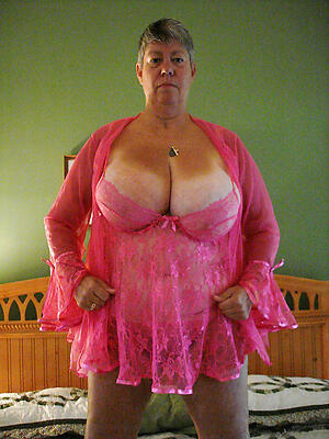 photoshooting with erotic underwear senior women