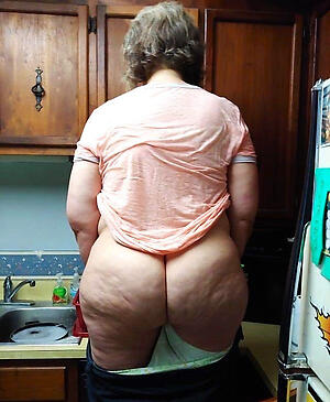 sheet about sexy granny bubble tushie
