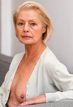 astounding older women with small tits poses unclad