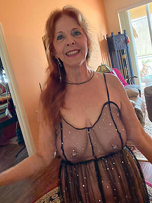 photoshooting with sexy hot granny
