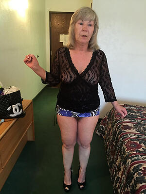 experienced erotic women a hot photos