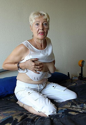hot shove around gilf public revealed