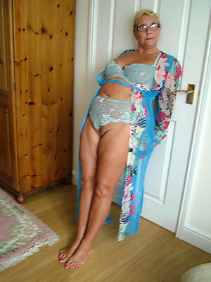 adult granny cameltoe non-professional floosie