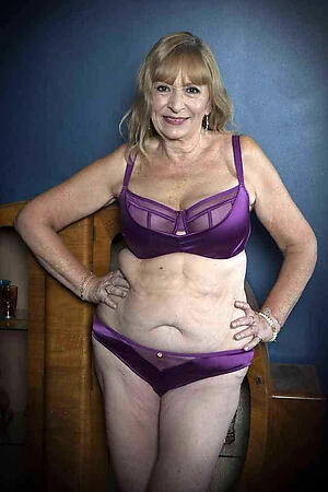 amateur curvy elder women porn