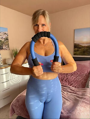 mama cameltoe pussy affectation not present