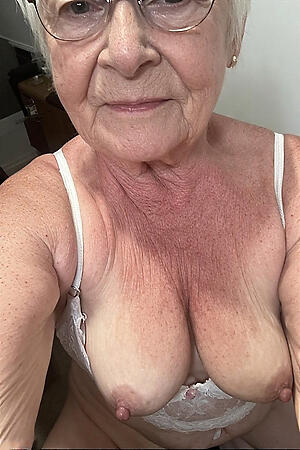 hot granny smart nipples a hot photos