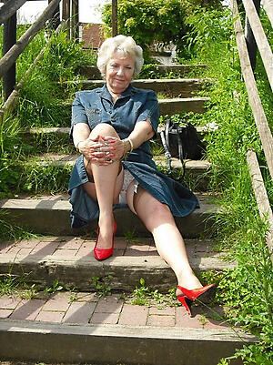 unconforming granny upskirt models